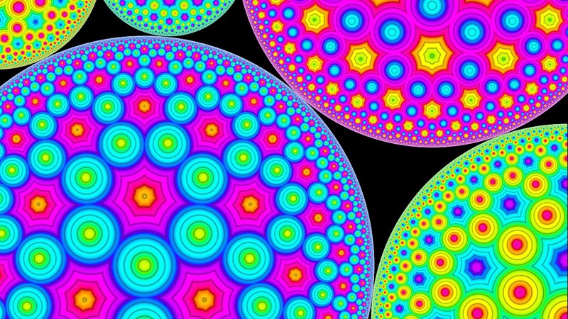 Hyperbolic Tiling {3,7}